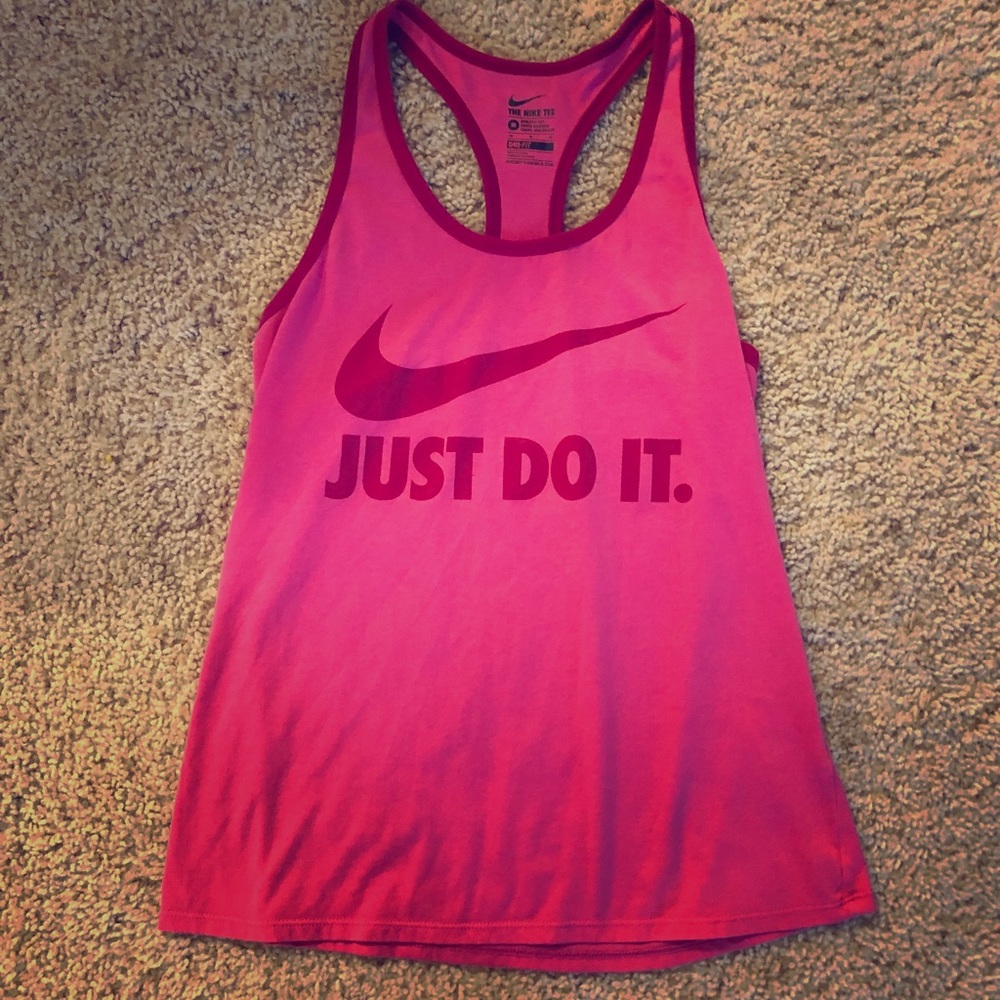Nike Women’s athletic top